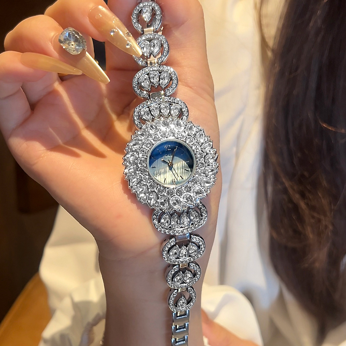 Модные роскошные женские часы  – обзор и цена Ladies Luxury Watch