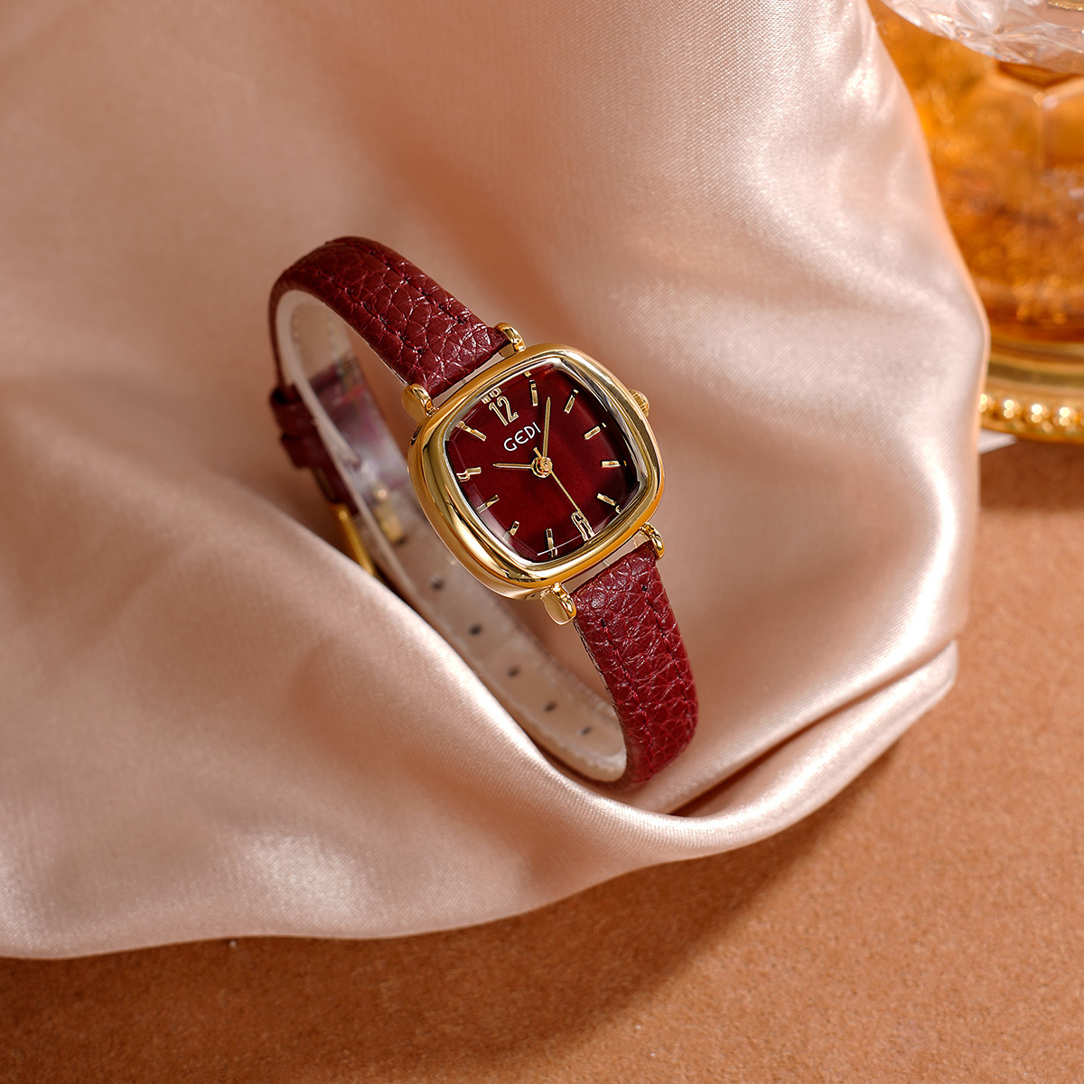UTHAI 61018 CQ490 Простота, вы – обзор и цена Luxury Watch Value